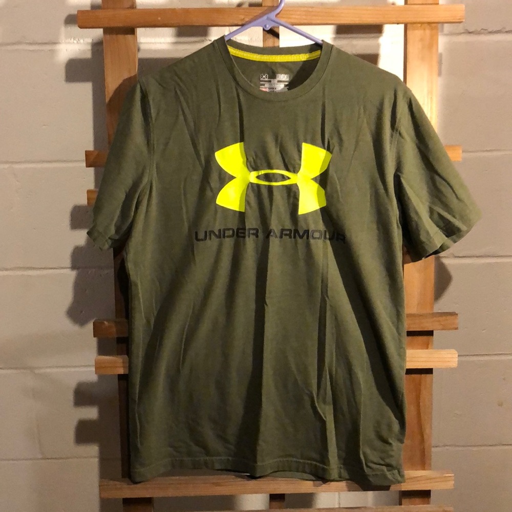 Men’s under armpit tee shirt size med